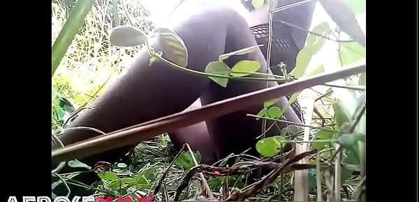  Black pussy in fishnet outside